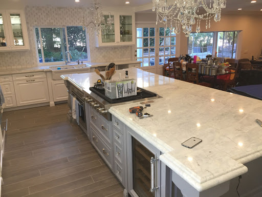 quartz countertops fabricator