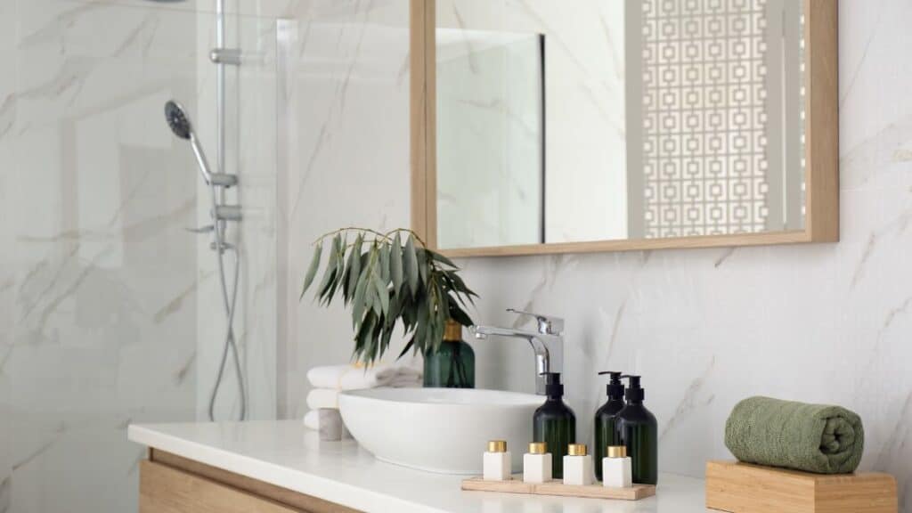 13 Things to Put on Bathroom Countertops